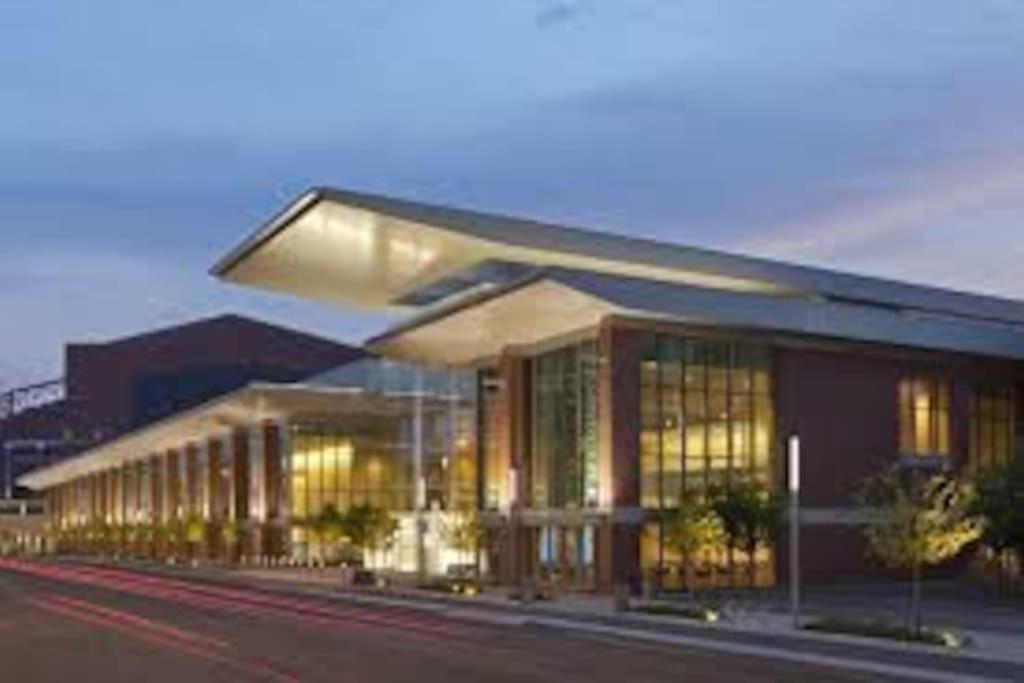 Top Floor Loft In Downtown Indianapolis!!! Buitenkant foto