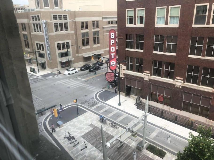 Top Floor Loft In Downtown Indianapolis!!! Buitenkant foto